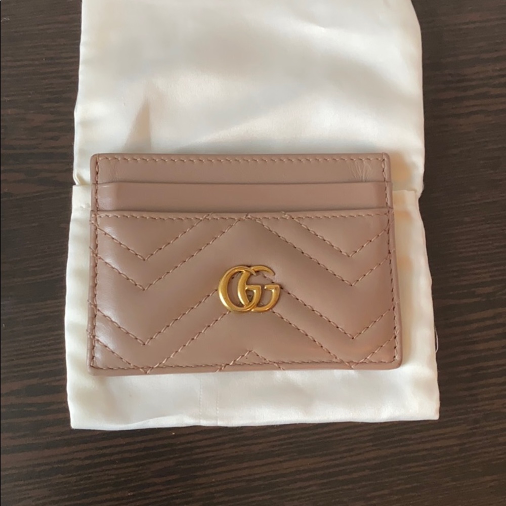 Gucci Marmont Quilted Leather Cardholder